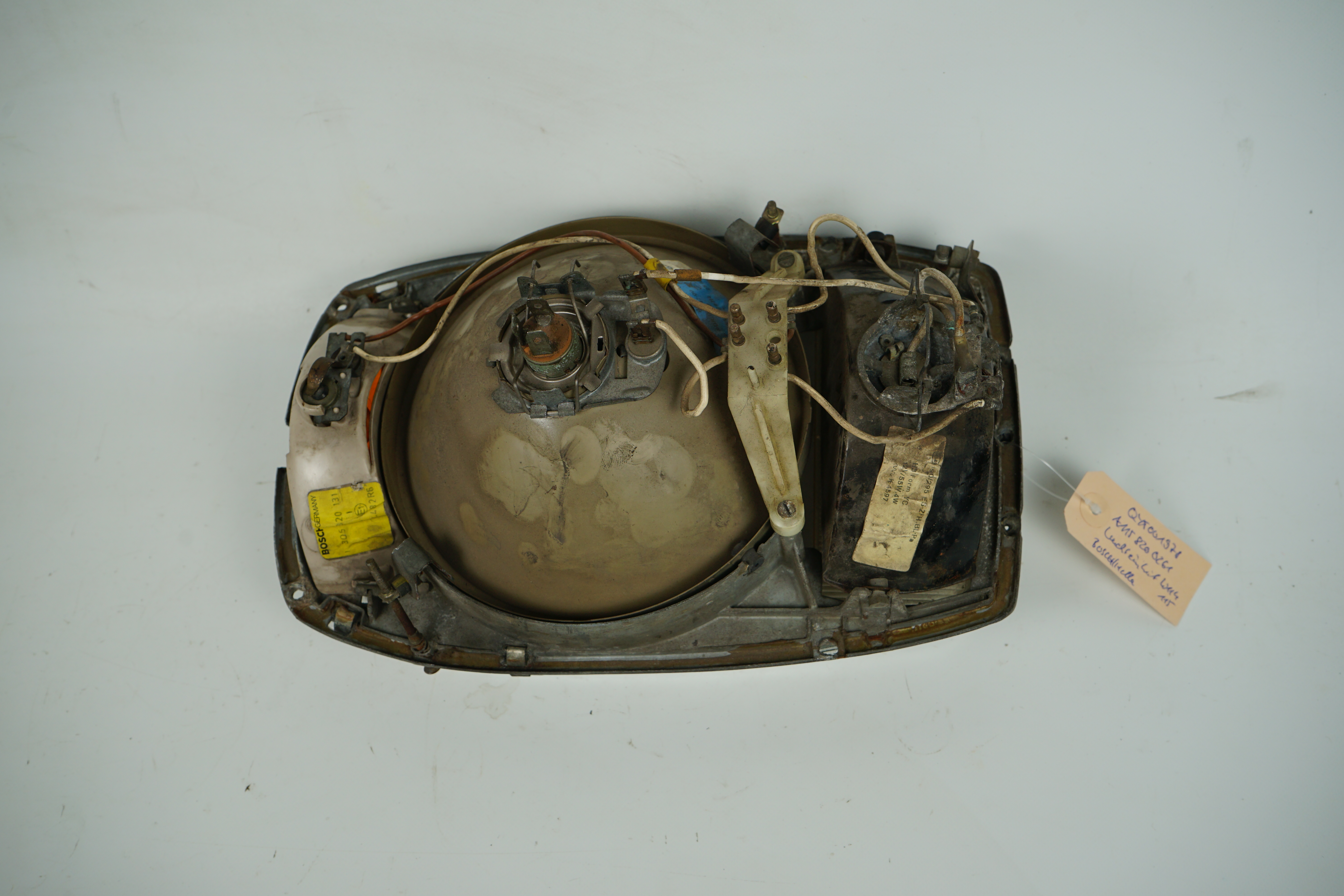 Leuchteinheit komplett Bosch Mercedes-Benz W114 W115 /8 Strich acht Coupe Limousine Hauptscheinwerfer A1158206361 A1158200261 A1158205161  Bosch 1305320131 Streuscheibe 01305630018
