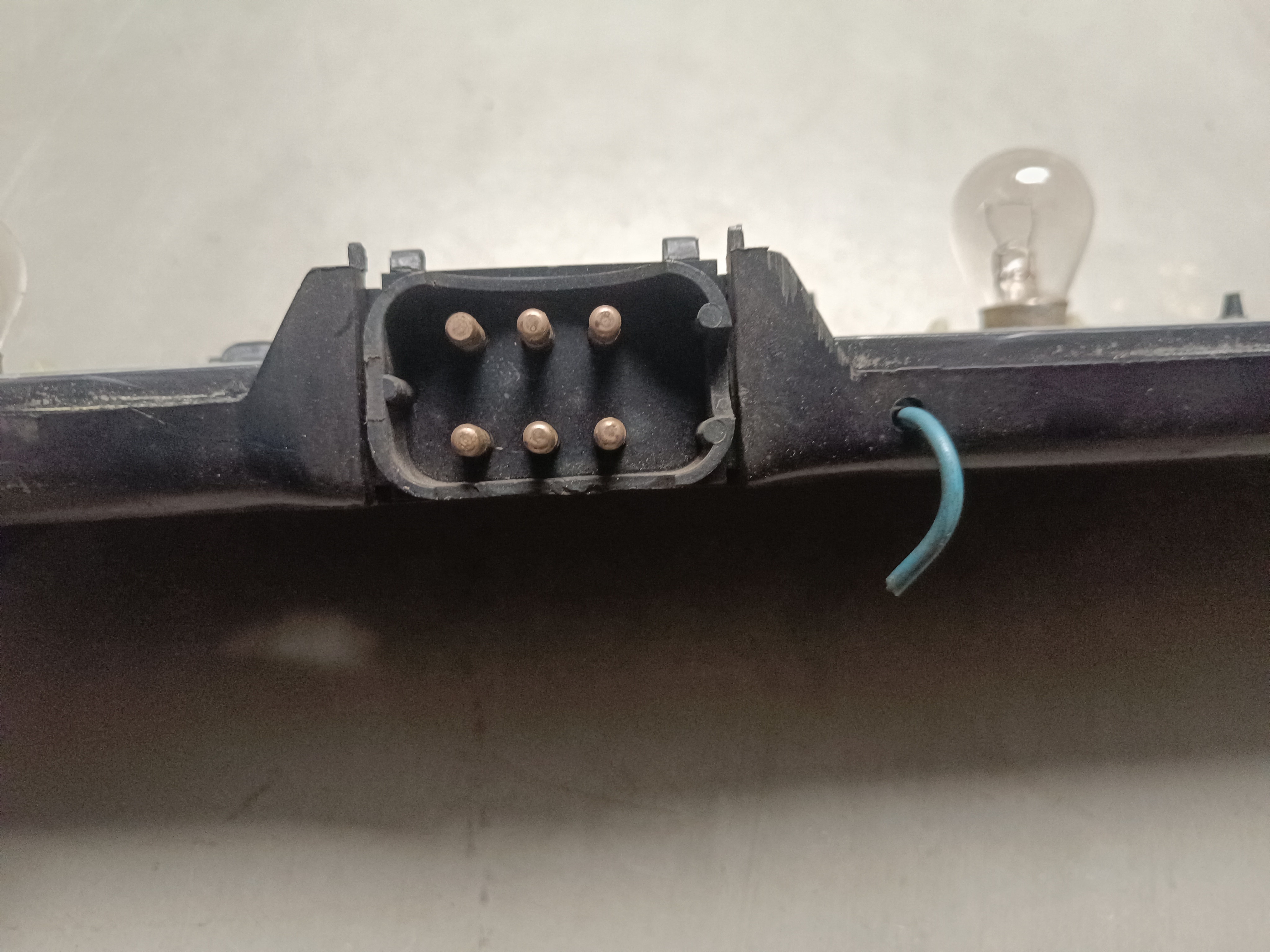 Lampenträger links Heckleuchte Mercedes-Benz C 123 W123 Coupé Limousine EU-Version Lampeneinsatz Schlussleuchte links *A1238204964