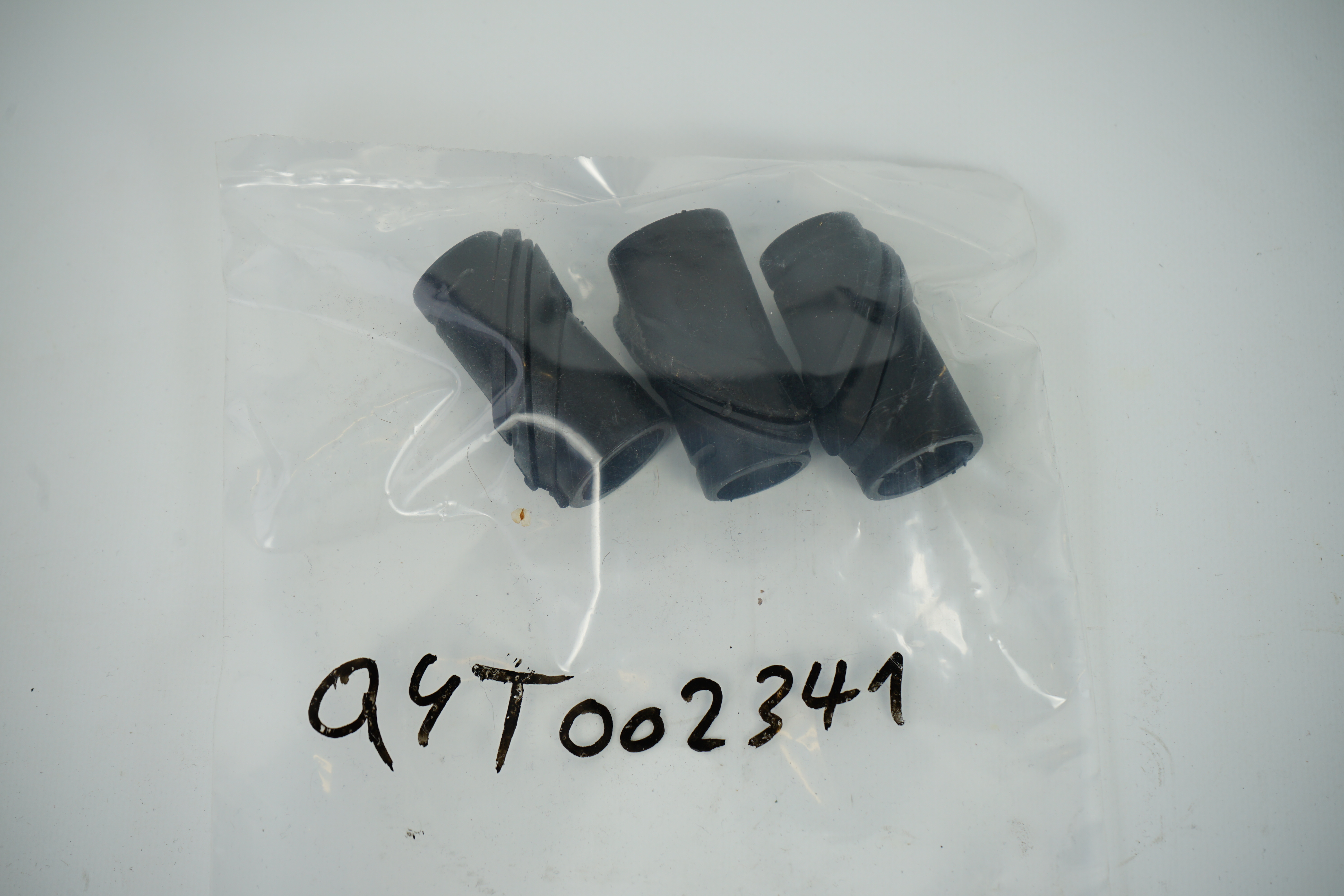 Dichtung Mercedes-Benz A124 C124 S124 W124 E-Klasse Dichtung Unterteil Antenne A1248270798 A1248270798 7007 A1248270798 7C45