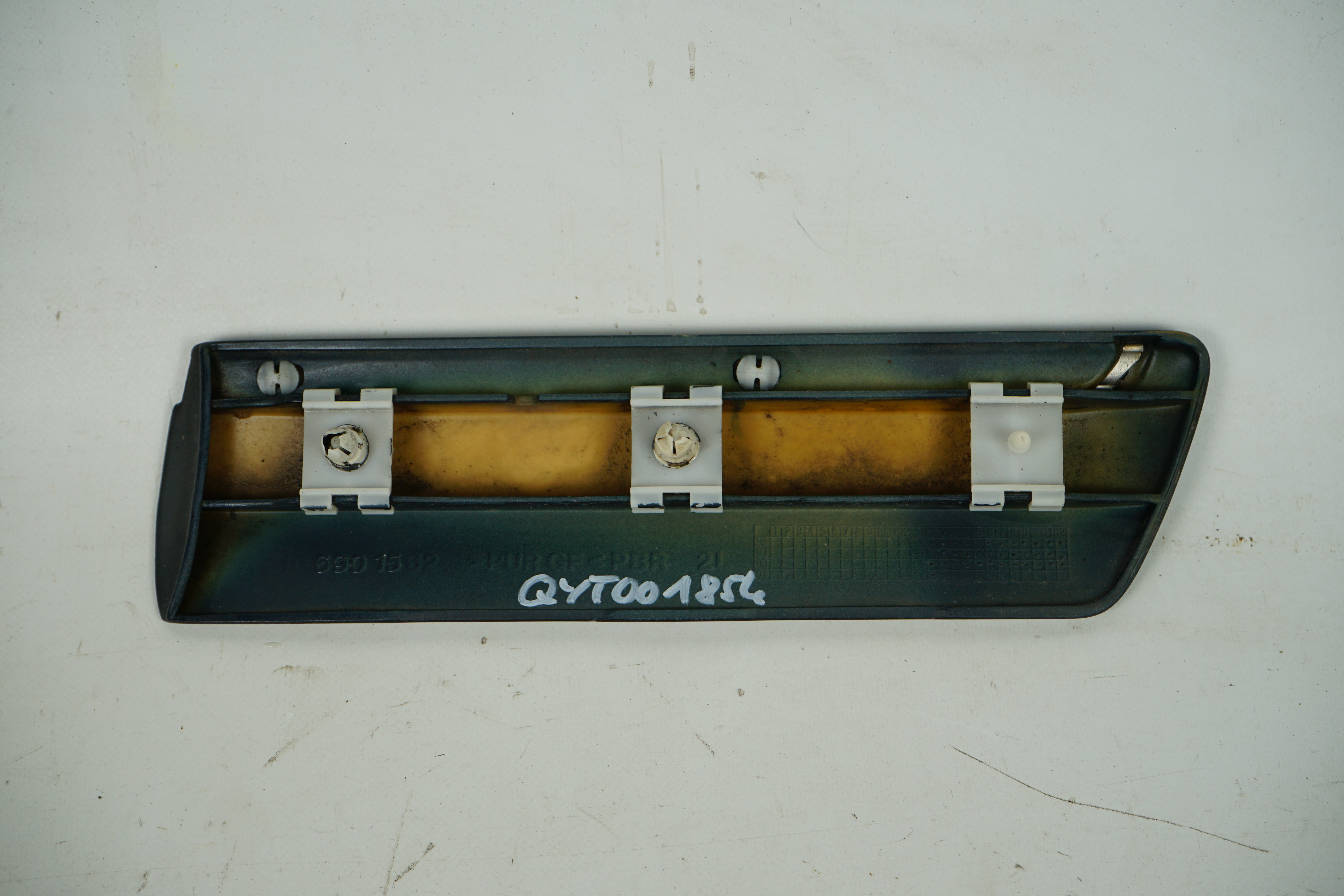 Leiste Kotflügel vorn links AVANTGARDE smaragdschwarz Mercedes-Benz S210 T-Modell W210 Limousine 1.Serie Schutzleiste Fahrerseite A2106901562 9189