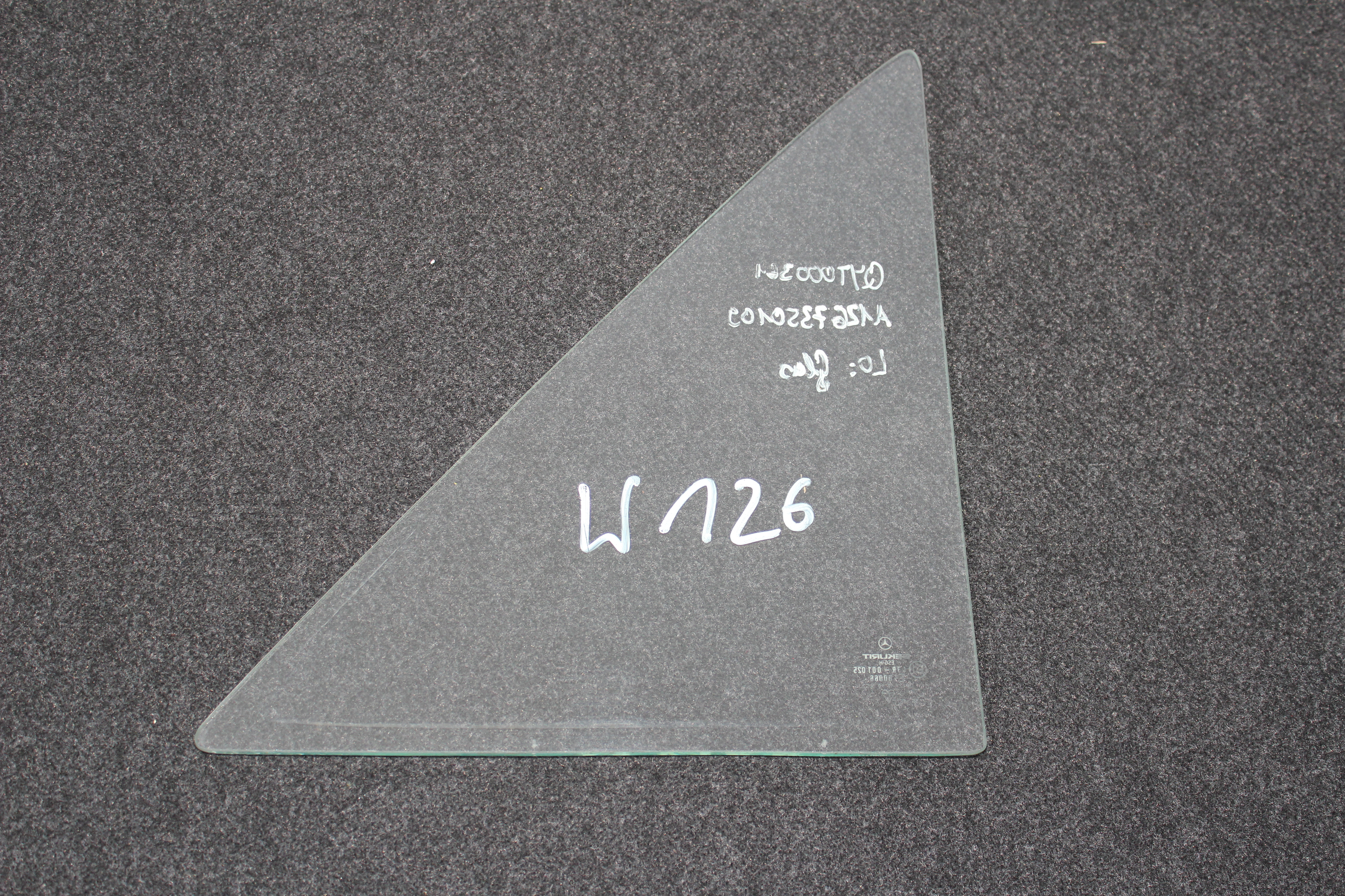Glasscheibe W126 280S - 560SE Dreieckscheibe Fondtür links A1267350109