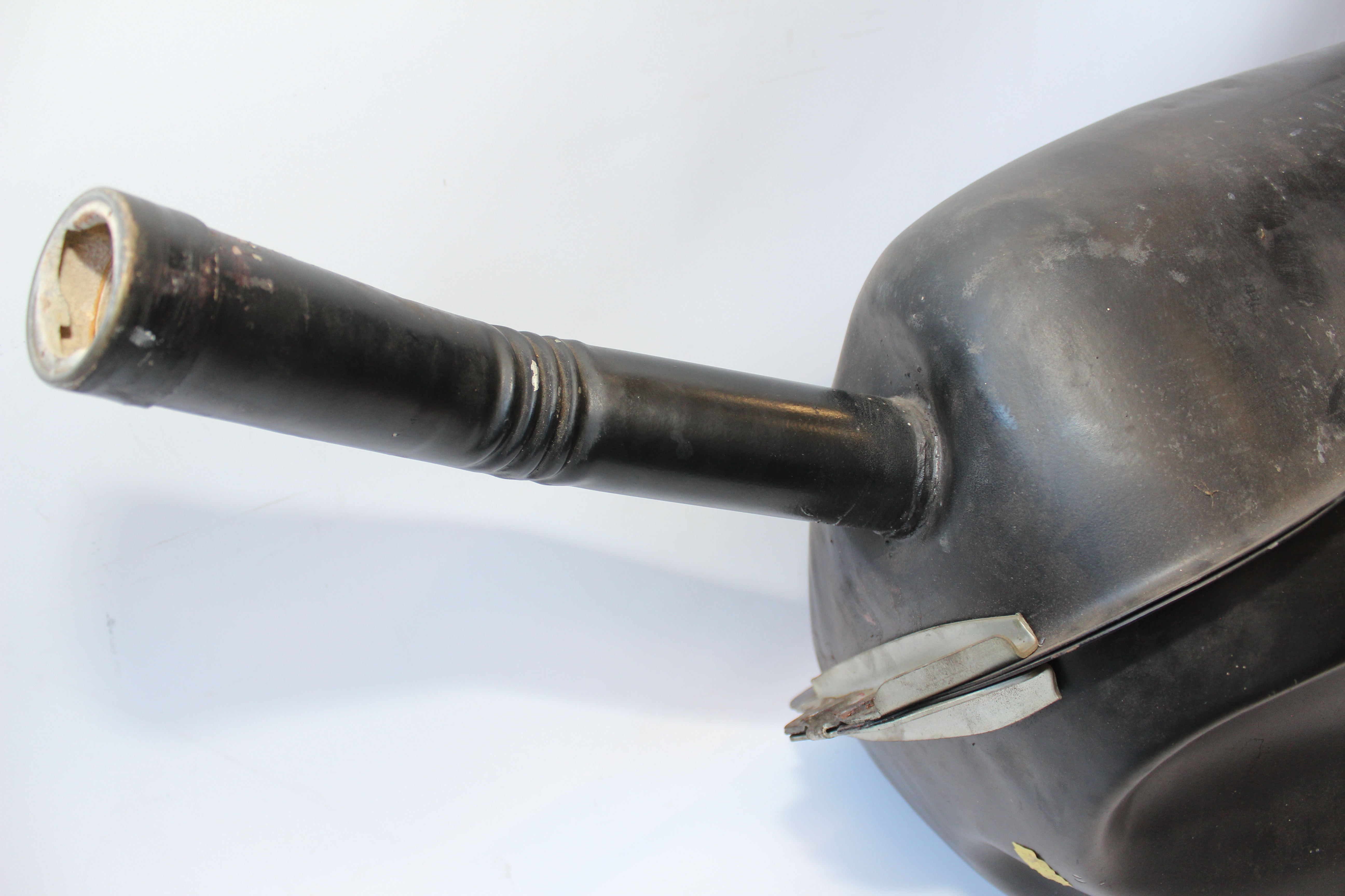 Behälter 90 Liter Mercedes-Benz C126 SEC Coupé W126 S SE SEL S-Klasse Limousine Tank Kraftstoffbehälter Benzin A1264704001 A1264702401