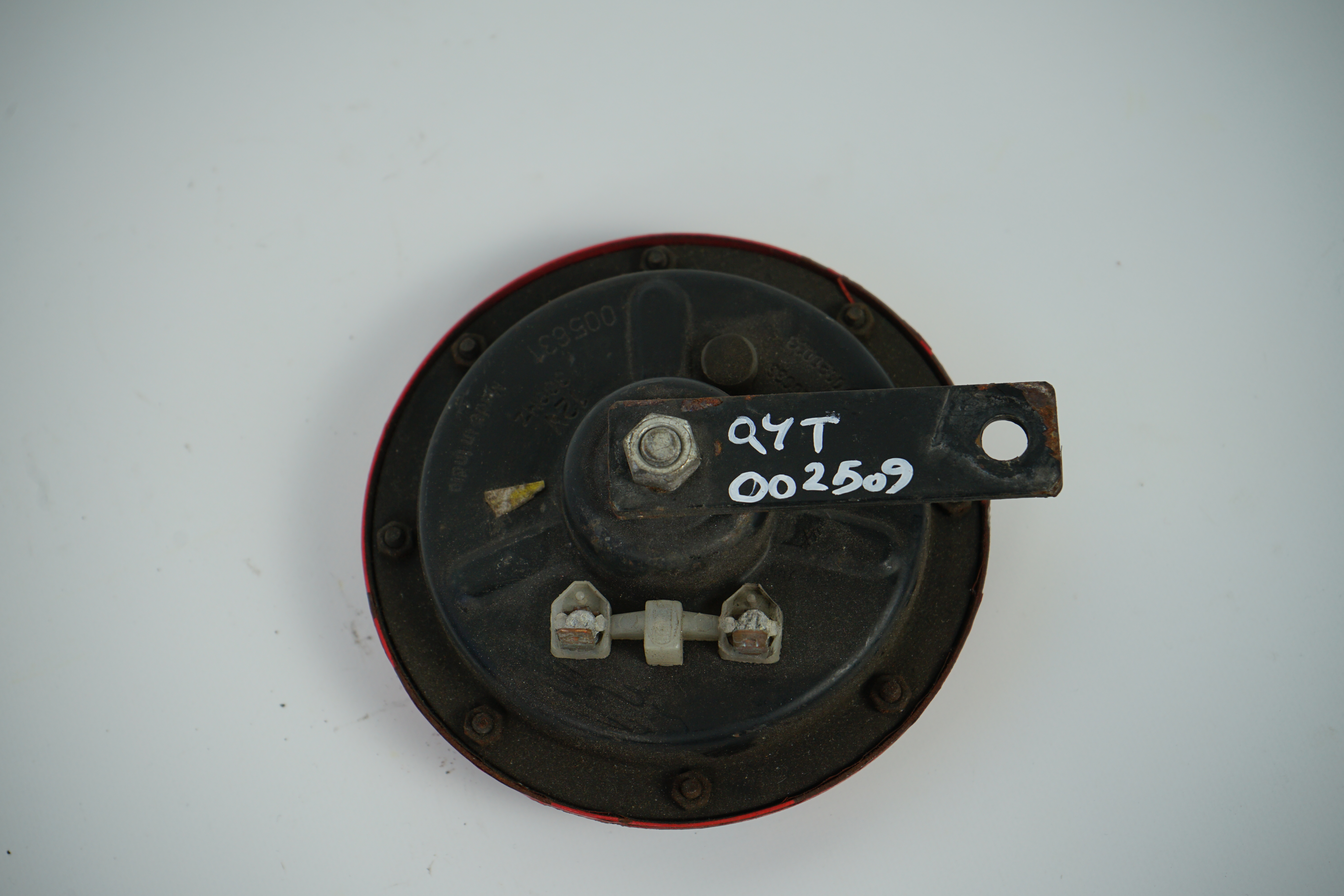 Horn 300 & 500MHz "Hella B133" 005631 Mercedes-Benz W124 W202 W210 Hupe Fanfarenset rot 118dB 12V 66W 3AG003399-801 003 399-801 003 399801 Bosch 0320223911 0320223910