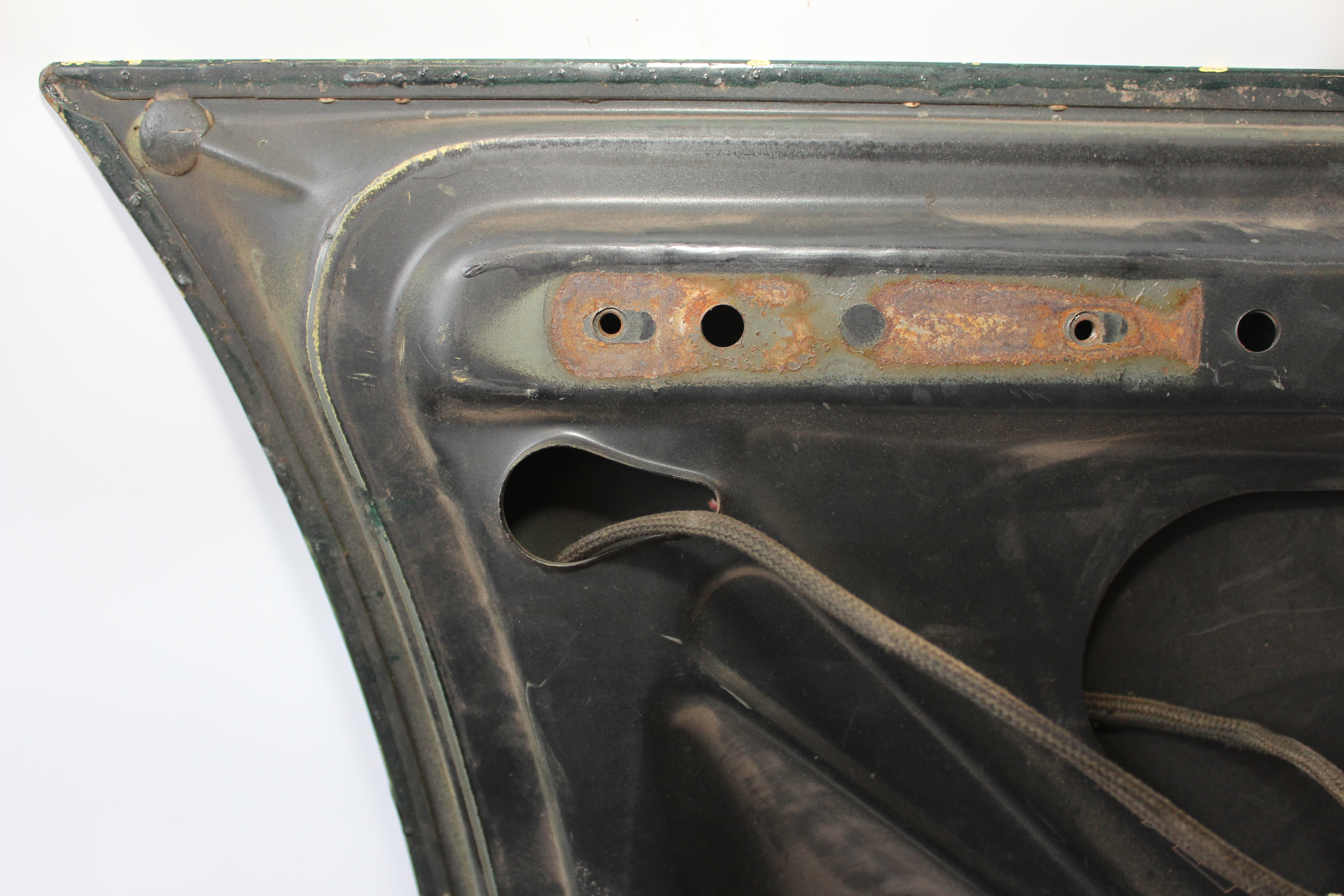 Heckdeckel Mercedes-Benz W114 W115 /8 Strich acht A1157500675 2.Serie gebraucht grünmetallic