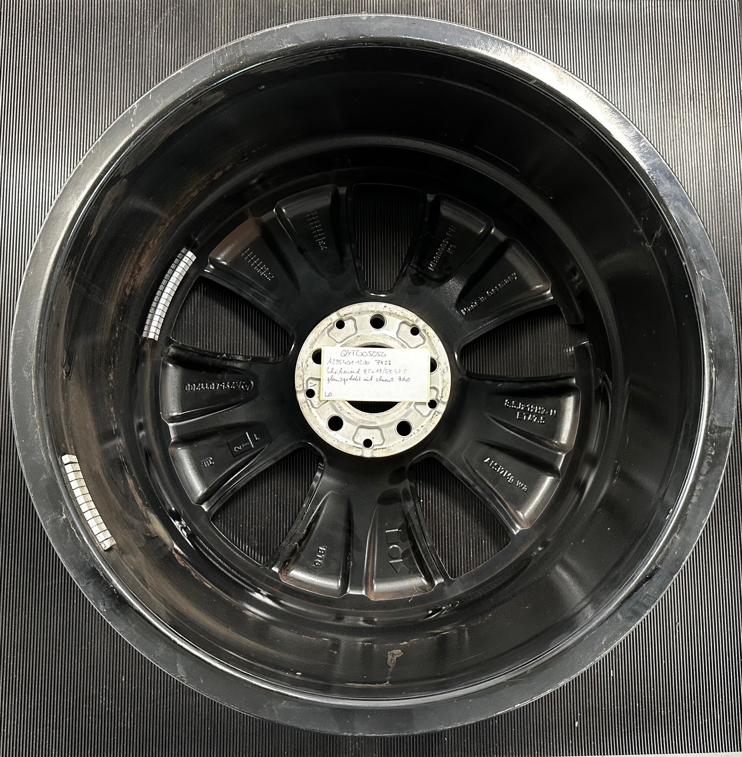 Scheibenrad Mercedes-Benz Alufelge 8.5J x 19 ET 47,5 EQE 295 glanzgedreht schwarz 9040 Vorderachse Hinterachse A2954011200 7X23