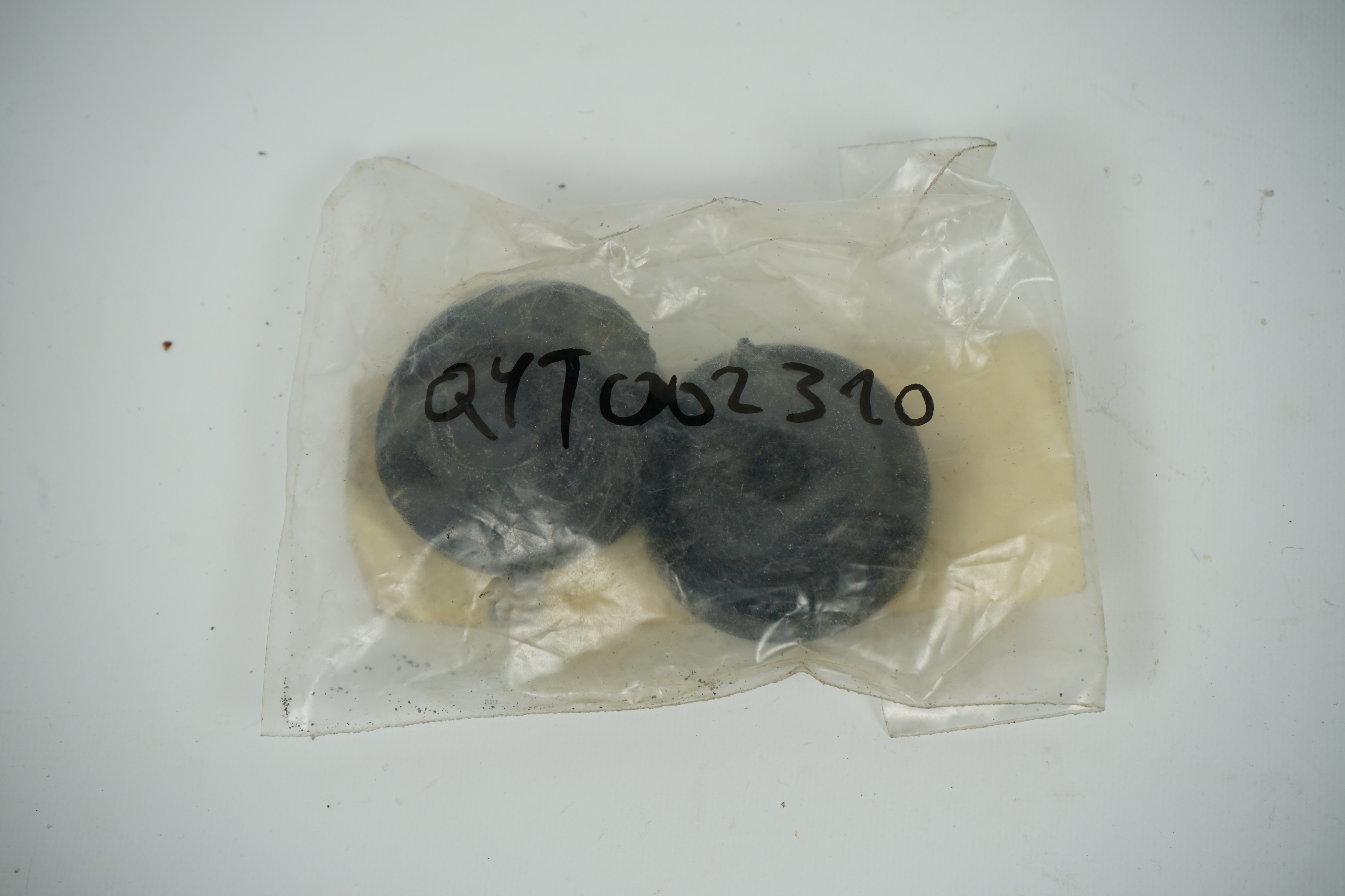 Gummipuffer Mercedes-Benz S210 W210 S211 W211 C219 Coupé Kombi T-Model Limousine Stoßdämpfer an Rahmen A2103200456 A2103260468